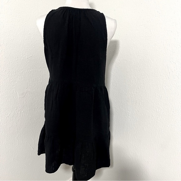 Universal Thread Women’s Medium Black Mini Sleeveless Textured Dress, Pockets - Picture 5 of 8